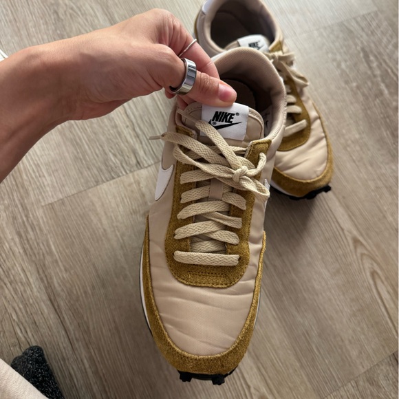 Nike Daybreak Sneakers Tan - Picture 3 of 4